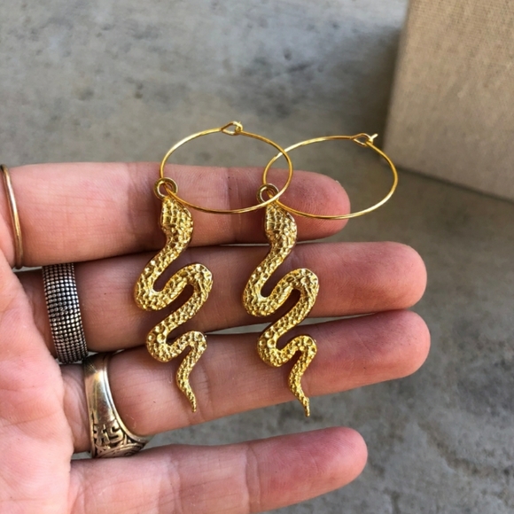 Snake earrings gold hoops Egypt animals africa - Picture 3 of 3